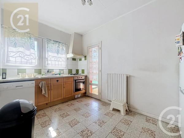 Maison à vendre  6 pièces - 113 m 2   BEZIERS  - 34