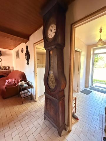 EN EXCLUSIVITE ! Propriété avec maison d'habitation 87m², dépendances sur 13 600m² de terrain 148 000 €
