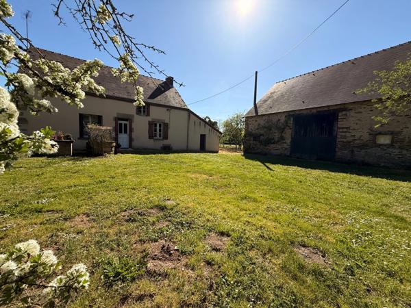 EN EXCLUSIVITE ! Propriété avec maison d'habitation 87m², dépendances sur 13 600m² de terrain 148 000 €