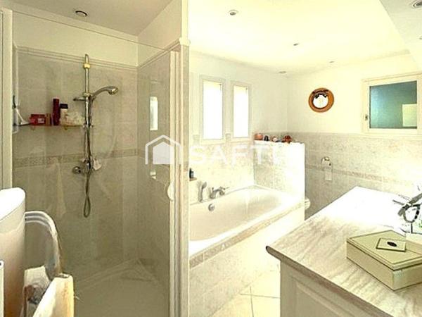 Maison de plain-pied T5 avec pisicne