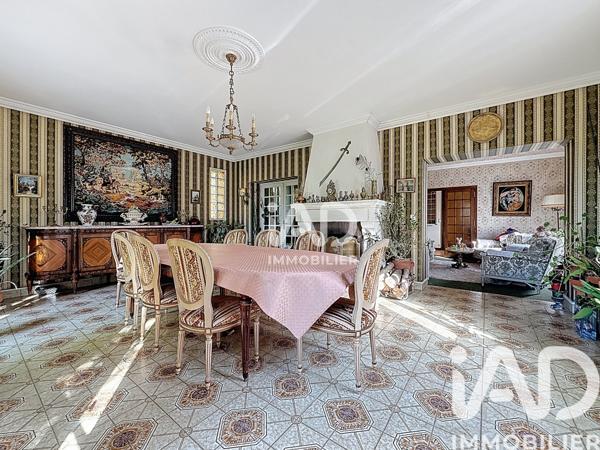 Maison à vendre 10 pièces 177 m² L'Aigle
