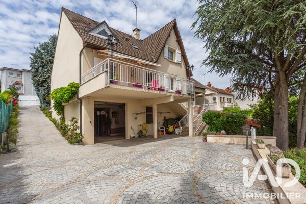 Maison à vendre 7 pièces 146 m² Savigny-sur-Orge
