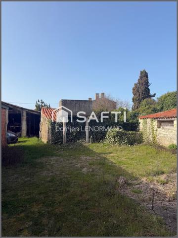 Ensemble immobilier maison chai et hangar 17190