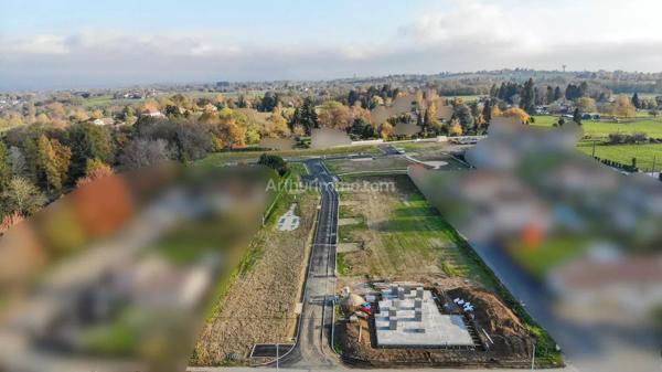 Vente Terrain 523 m2 à Morestel