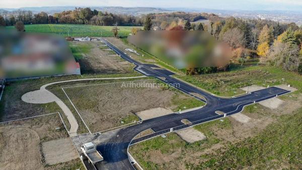 Vente Terrain 523 m2 à Morestel