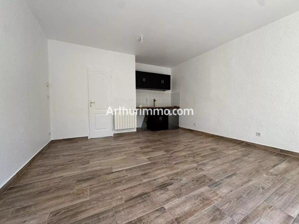 Location                                                      Studio
                        
                     1 pièces                      22 m2                     à Lons-le-Saunier