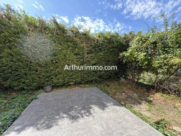 Location                                                      Studio
                        
                     1 pièces                      22 m2                     à Lons-le-Saunier
