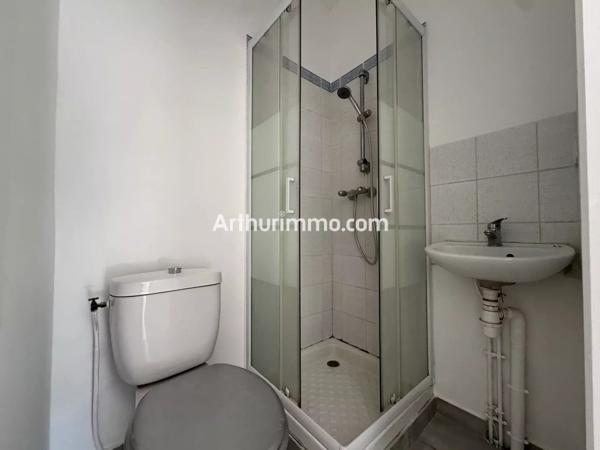 Location                                                      Studio
                        
                     1 pièces                      22 m2                     à Lons-le-Saunier