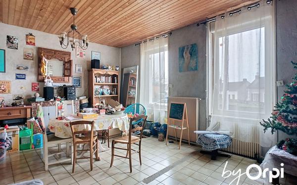 Maison à vendre    3 pièces • 81 m2 Commentry