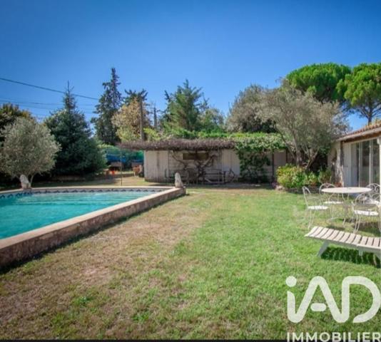 Maison à vendre 6 pièces 154 m² Aix-en-Provence