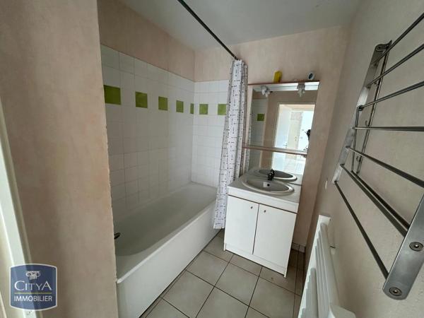 Appartement à louer 2 pièces 44.48m² Oignies (62590)