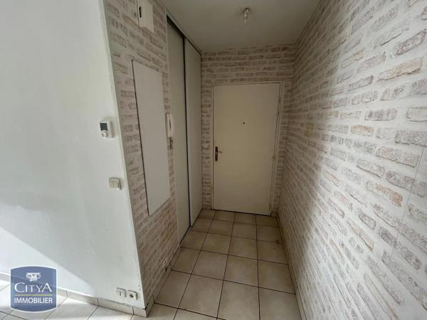 Appartement à louer 2 pièces 44.48m² Oignies (62590)