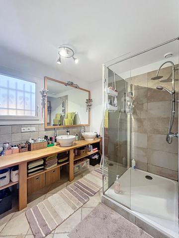 Maison Baix 7 pièce(s) 138 m2