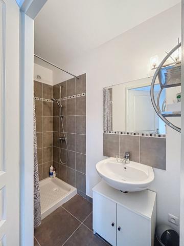 Maison Baix 7 pièce(s) 138 m2