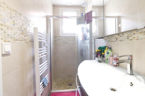 Maison traditionnelle 6 pièces de 95 m² à Goussainville (95190)