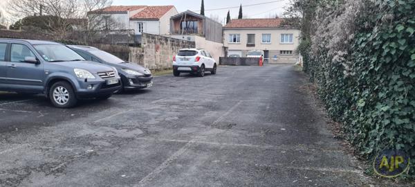 Vente parking Saintes : 9 000 € - AJP Immobilier Saintes