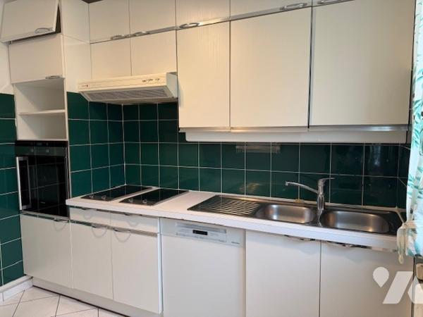 Appartement à Vendre à Montmorency (95160) en Val-d'Oise (95), 98 m2, 4 pièces dont 2 chambres,