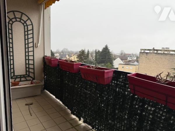 Appartement à Vendre à Montmorency (95160) en Val-d'Oise (95), 98 m2, 4 pièces dont 2 chambres,