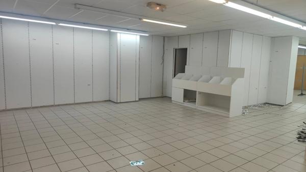 À LOUER – Local commercial 220 m² en plein cœur de BERGERAC (24)