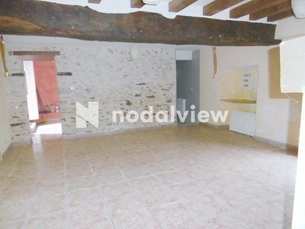 Cette belle maison avec beaucoup de potentiel.