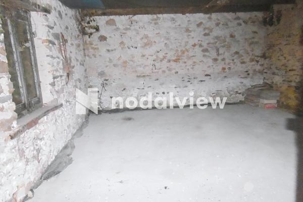 Cette belle maison avec beaucoup de potentiel.