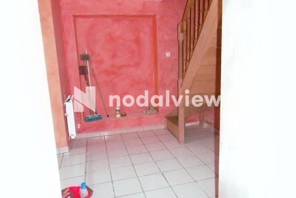 Cette belle maison avec beaucoup de potentiel.