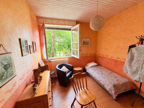 Maison
         4 pièces
        - 101 m² 327 050 € *