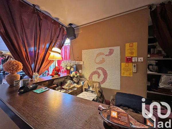 Péniche 10 pièces de 315 m² à Saint-Cloud (92210)