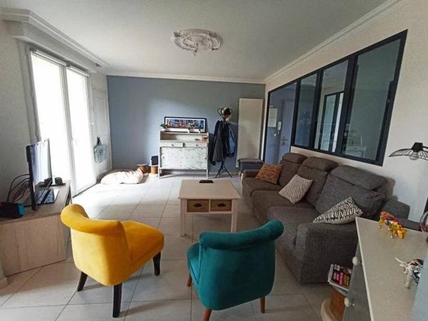 Appartement 4 pièces avec balcon proche plages - 78 m2 - Quartier Ouest