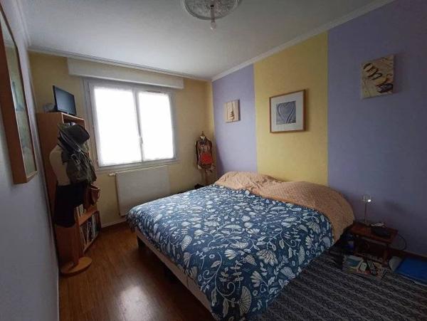 Appartement 4 pièces avec balcon proche plages - 78 m2 - Quartier Ouest