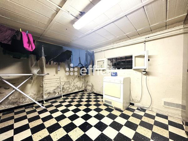 Maison
         8 pièces
        - 320 m² Bien prestige 525 000 € *