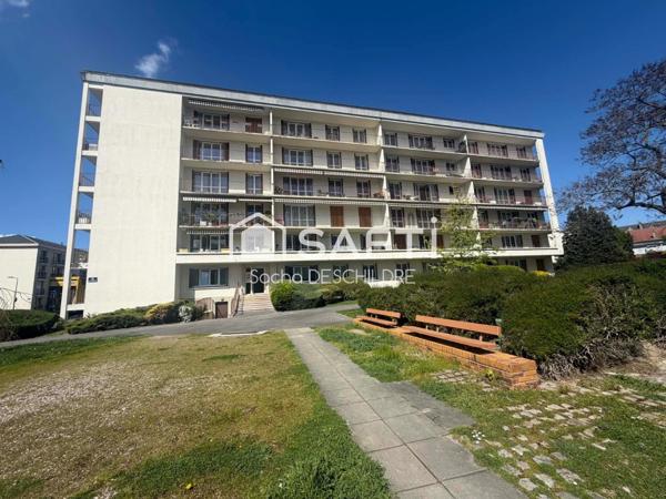 Appartement avec balcon, cave et stationnement – Saint-Remi