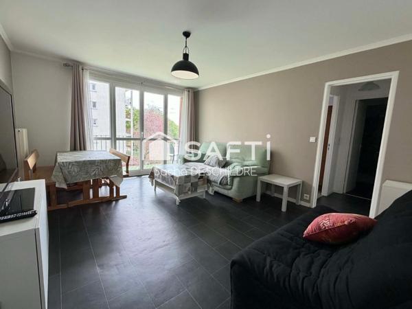Appartement avec balcon, cave et stationnement – Saint-Remi