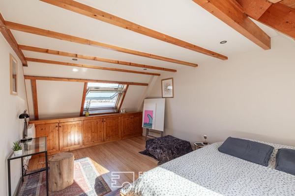 Maison atypique en bord de mer