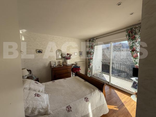 Appartement 5 pièce(s) 107 m2