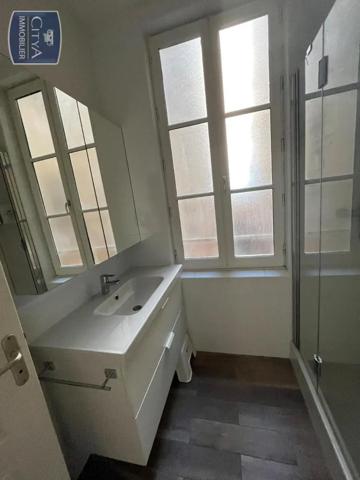 Appartement à louer 3 pièces 58.21m² Lyon (69002)