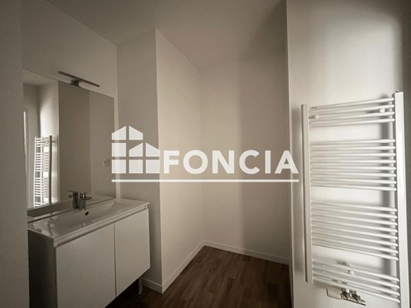 Location Studio 27.85 m² - 4 RUE BOILEAU Merignac 33700
