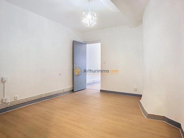 Location                                                      Appartement
                        
                     2 pièces                      38 m2                     à Perpignan