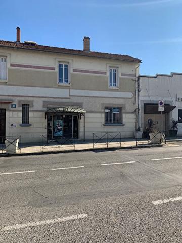 CARCASSONNE - Local commercial 280 m² environ aux portes de la Bastide