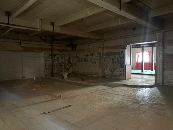 CARCASSONNE - Local commercial 280 m² environ aux portes de la Bastide