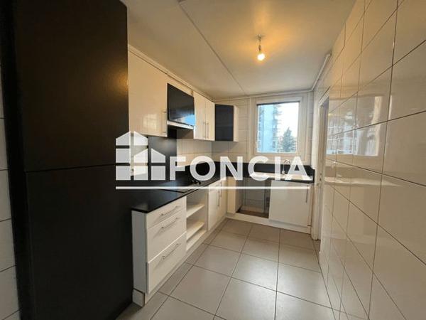 Location Appartement 4 pièces 90.62 m² - 28 A 32 RUE DES FRERES LUMIERE Perpignan 66000