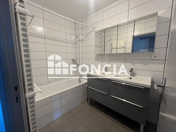 Location Appartement 4 pièces 90.62 m² - 28 A 32 RUE DES FRERES LUMIERE Perpignan 66000