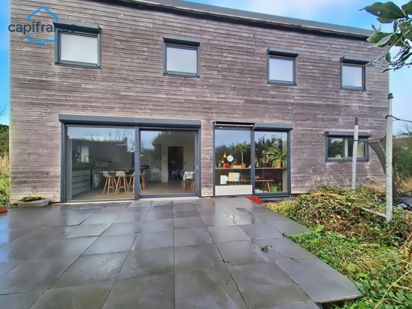 Maison contemporaine proche mer, 5 chambres - PLOUGUERNEAU (29)