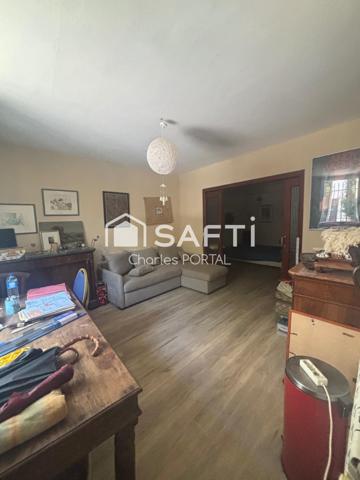 Appartement en r+1 dans quartier populaire