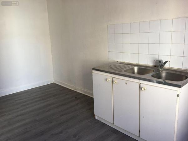 Maison de ville à vendre à Le Lude dans la Sarthe (72800), ref : 13861/1404