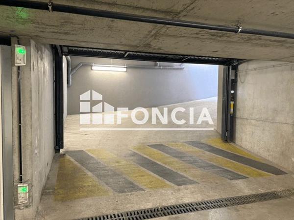 Location Parking - 272 RUE PAUL BERT Lyon 69003