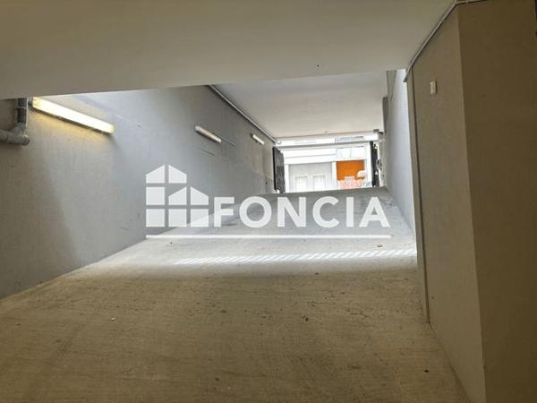 Location Parking - 272 RUE PAUL BERT Lyon 69003