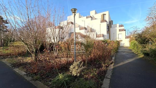 Appartement F3 avec Terrasse, cave et garage.