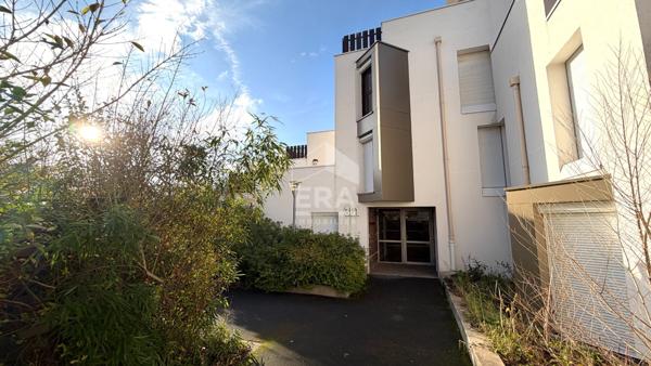 Appartement F3 avec Terrasse, cave et garage.