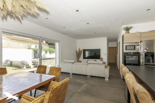 Maison 599 990 € Sète 4 p 110 m² DPE B